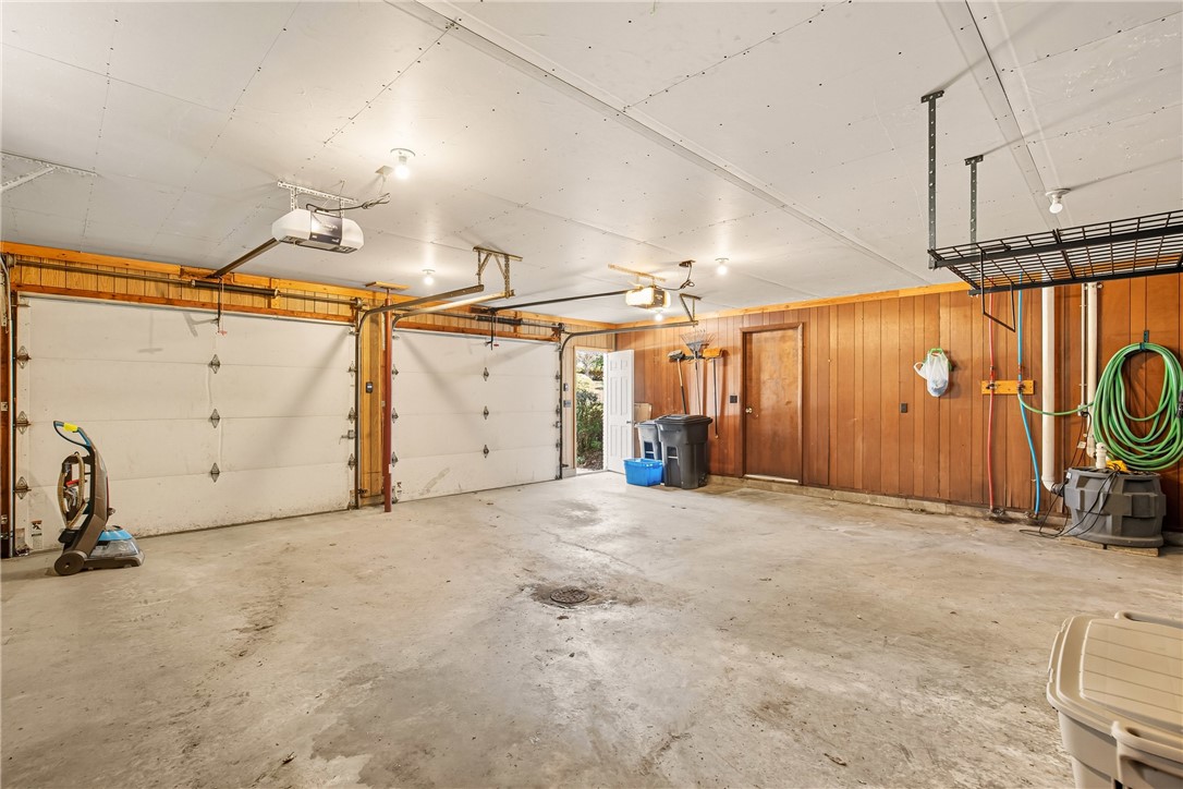 Somerset Boro, Pennsylvania 15501, United States, 3 Bedrooms Bedrooms, ,4 BathroomsBathrooms,Residential,Active,223093