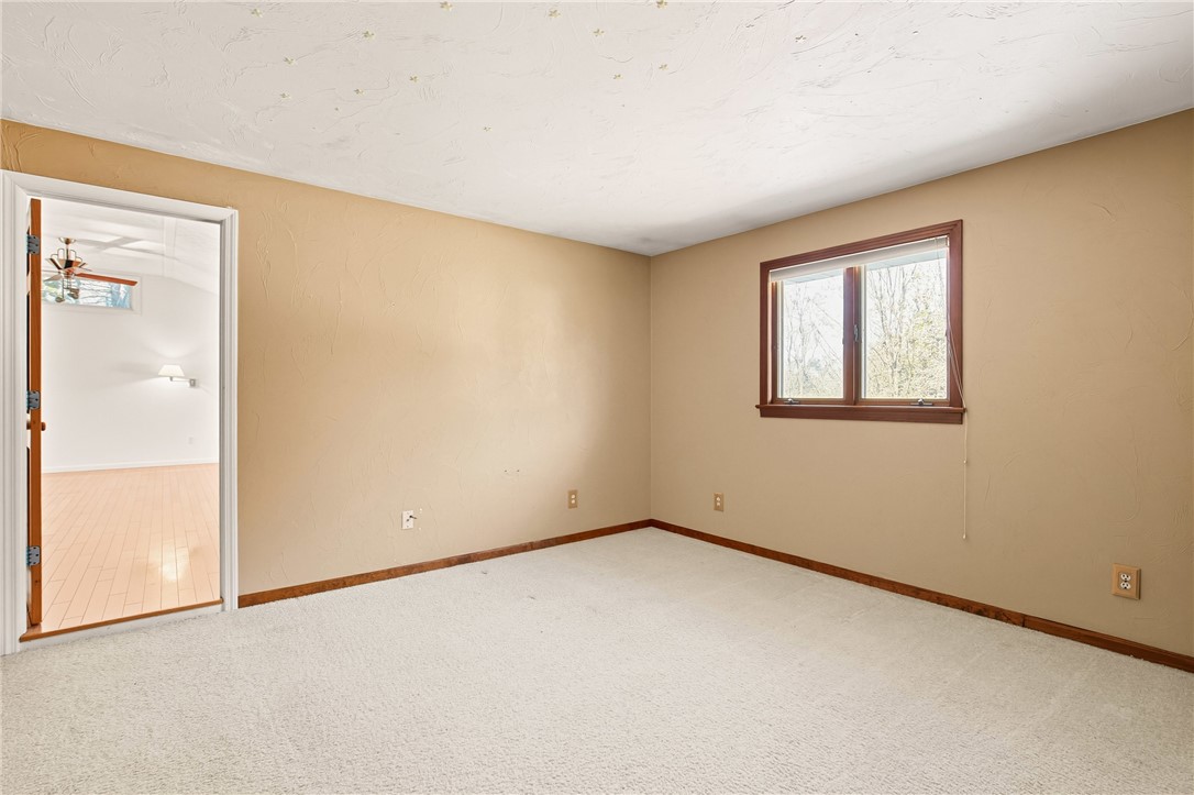 Somerset Boro, Pennsylvania 15501, United States, 3 Bedrooms Bedrooms, ,4 BathroomsBathrooms,Residential,Active,223093