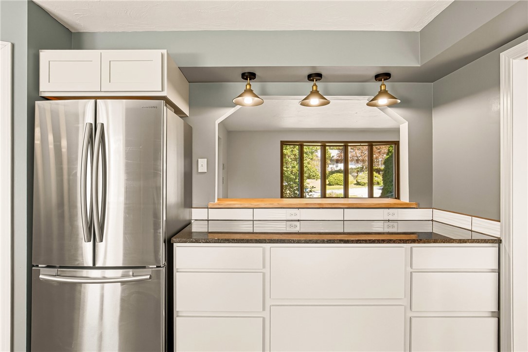 Somerset Boro, Pennsylvania 15501, United States, 3 Bedrooms Bedrooms, ,4 BathroomsBathrooms,Residential,Active,223093