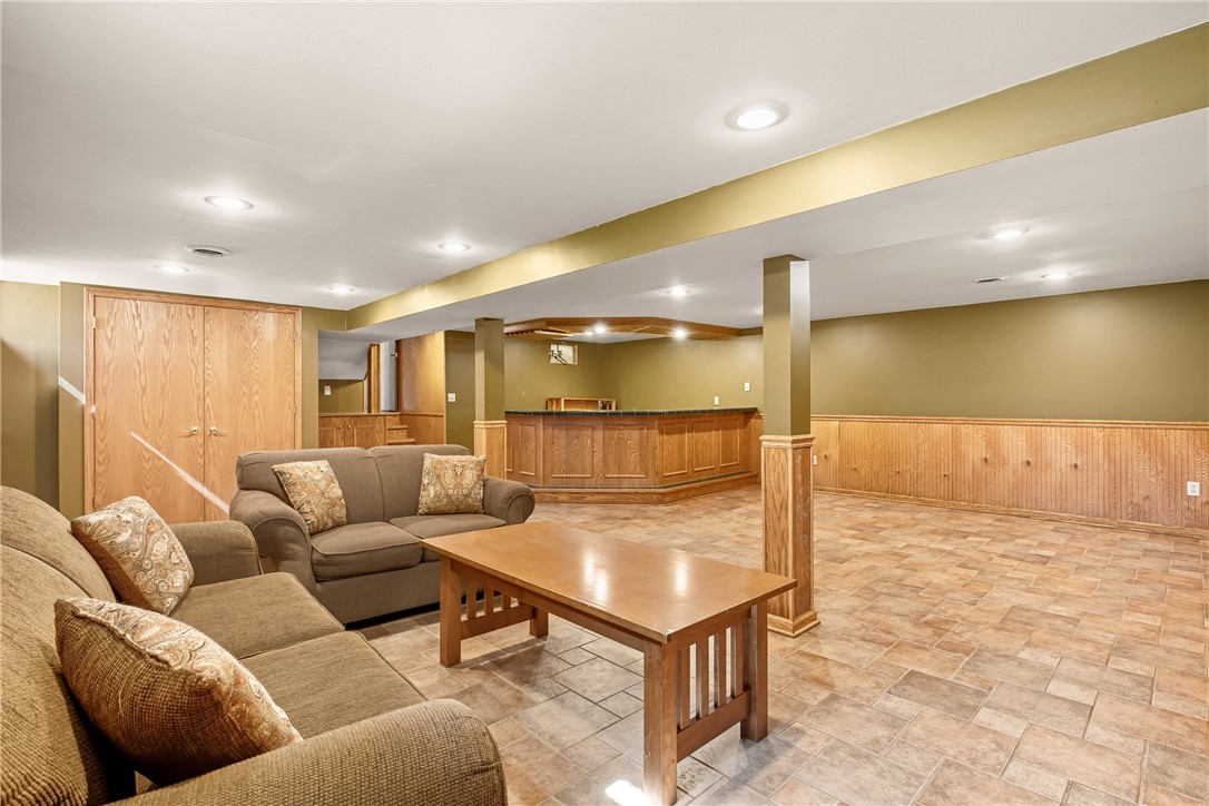 Somerset Boro, Pennsylvania 15501, United States, 3 Bedrooms Bedrooms, ,4 BathroomsBathrooms,Residential,Active,223093