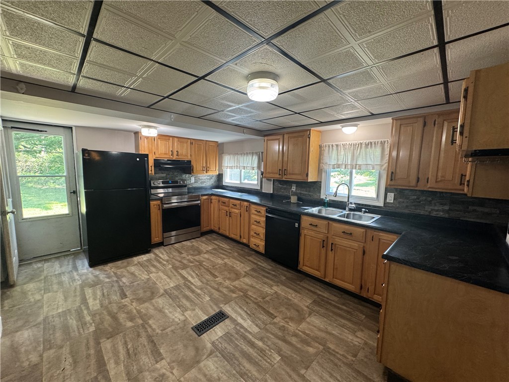 Middlesex Twp, Pennsylvania 16059, United States, 3 Bedrooms Bedrooms, ,1 BathroomBathrooms,Residential,Active,184552