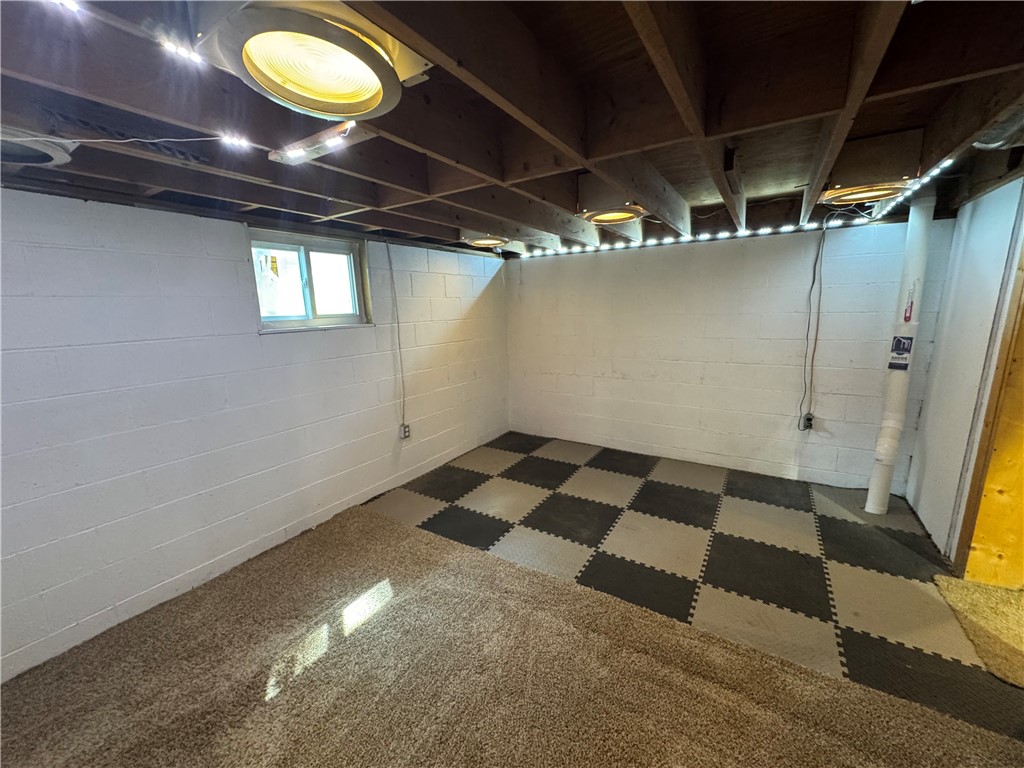 Middlesex Twp, Pennsylvania 16059, United States, 3 Bedrooms Bedrooms, ,1 BathroomBathrooms,Residential,Active,184552