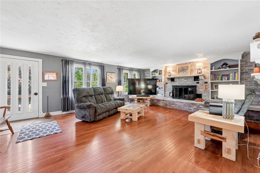 5308 Greensburg Rd