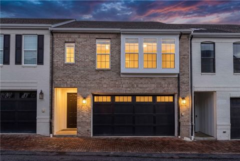 Photo of 247 Limehouse Rd, Cranberry Twp, PA 16066 (MLS # 1739897)