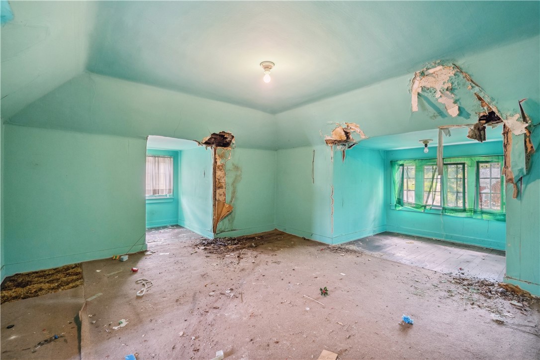 900 8th Avenue Ave, Beaver Falls, Pennsylvania image 33