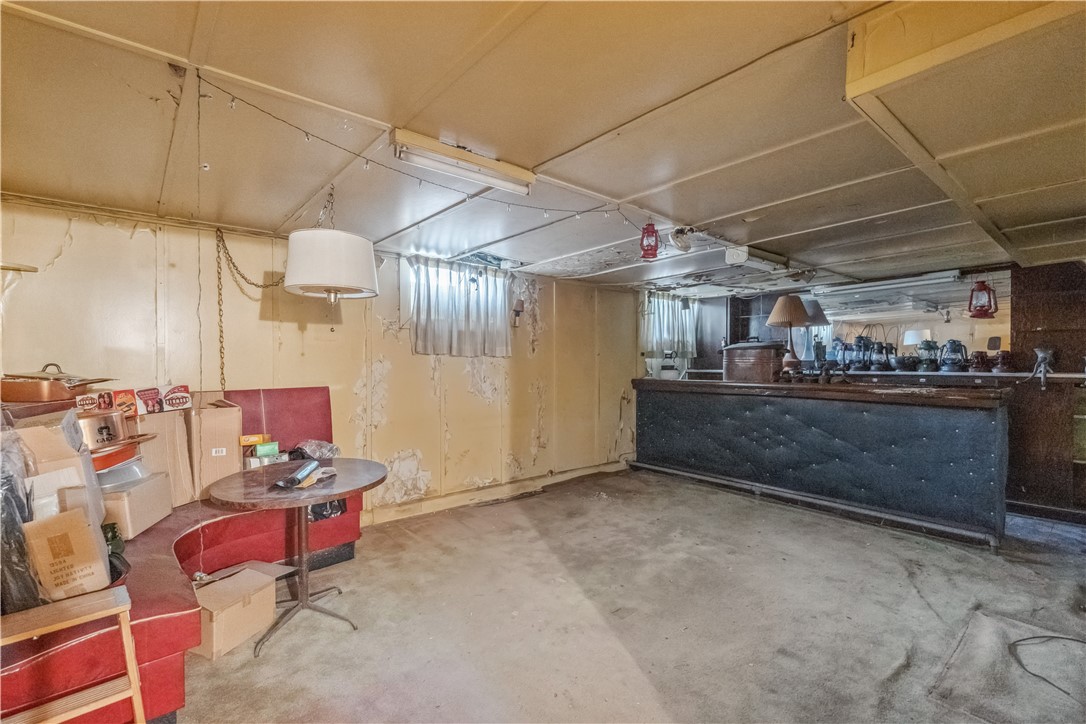 900 8th Avenue Ave, Beaver Falls, Pennsylvania image 39