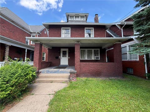 Photo of 434 4th Ave, New Kensington, PA 15068 (MLS # 1761777)