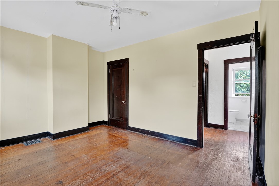 Knoxville, Pennsylvania 15210, United States, 2 Bedrooms Bedrooms, ,1 BathroomBathrooms,Residential,Contingent,188768