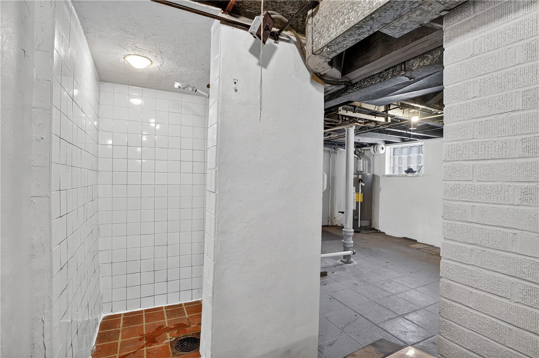 Knoxville, Pennsylvania 15210, United States, 2 Bedrooms Bedrooms, ,1 BathroomBathrooms,Residential,Contingent,188768