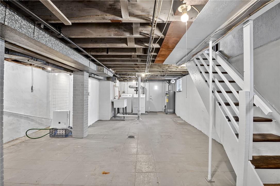 Knoxville, Pennsylvania 15210, United States, 2 Bedrooms Bedrooms, ,1 BathroomBathrooms,Residential,Contingent,188768