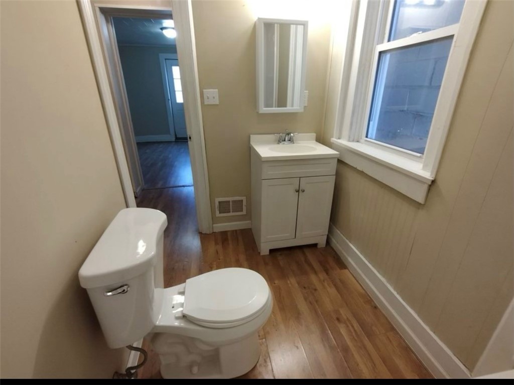Trafford, Pennsylvania 15085, United States, 2 Bedrooms Bedrooms, ,1 BathroomBathrooms,Residential,Active,190043