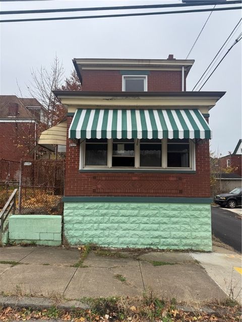 Photo of 1008 Collier St, Pittsburgh, PA 15208 (MLS # 1732902)