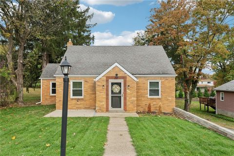 Photo of 222 Elfinwild Ln, Glenshaw, PA 15116 (MLS # 1727347)