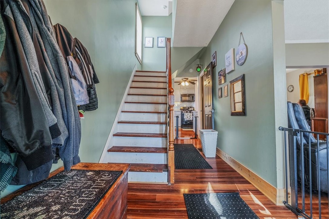 346 Pine St St, Ambridge, Pennsylvania image 3