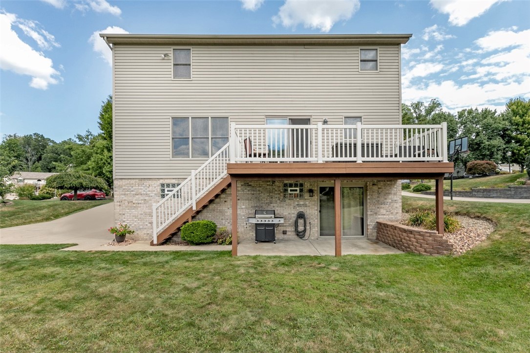 Delmont, Pennsylvania 15626, United States, 3 Bedrooms Bedrooms, ,3 BathroomsBathrooms,Residential,Contingent,202737