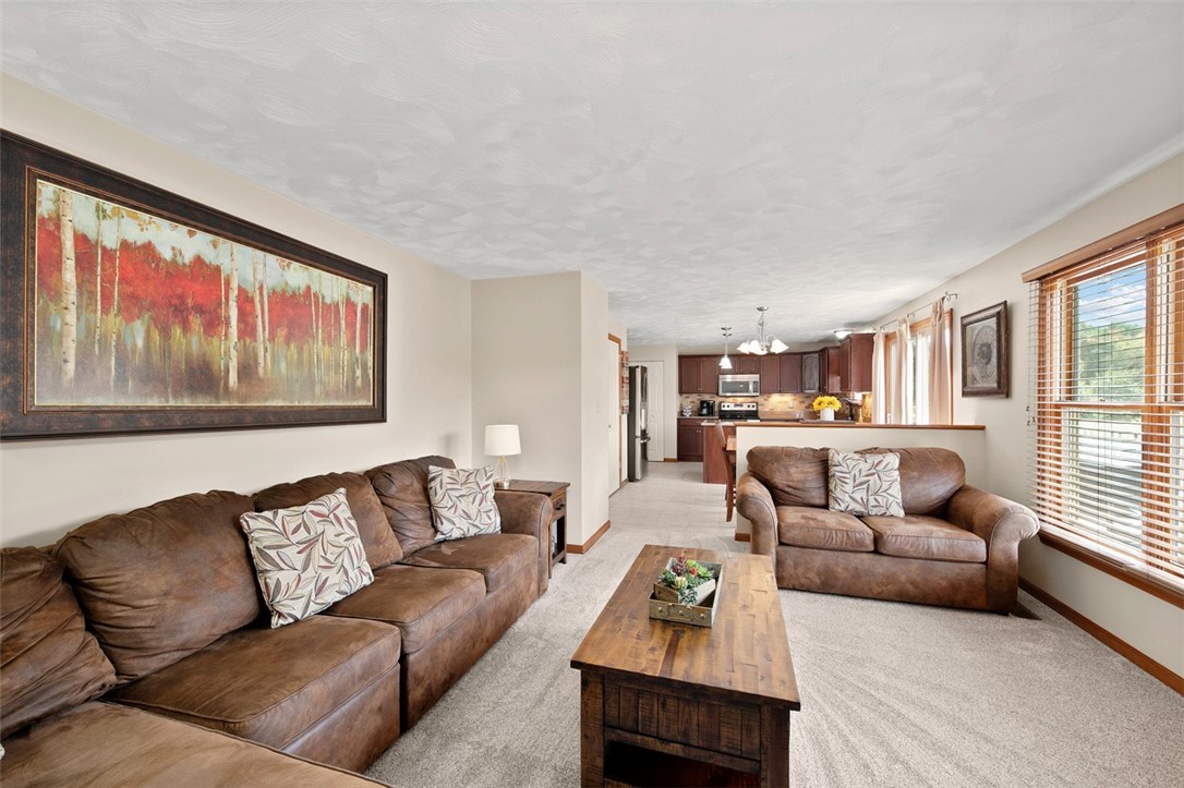 Delmont, Pennsylvania 15626, United States, 3 Bedrooms Bedrooms, ,3 BathroomsBathrooms,Residential,Contingent,202737