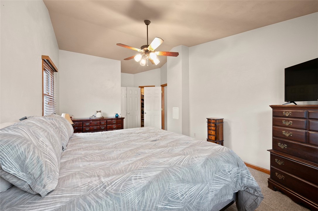 Delmont, Pennsylvania 15626, United States, 3 Bedrooms Bedrooms, ,3 BathroomsBathrooms,Residential,Contingent,202737