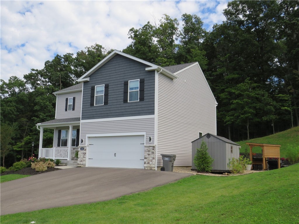 220 Crabapple Lane