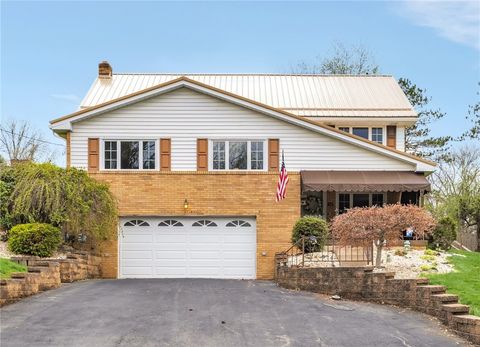 Photo of 105 Northumberland Dr, Irwin, PA 15642 (MLS # 1747107)