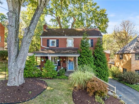 Photo of 552 Audubon Ave, Pittsburgh, PA 15228 (MLS # 1724297)