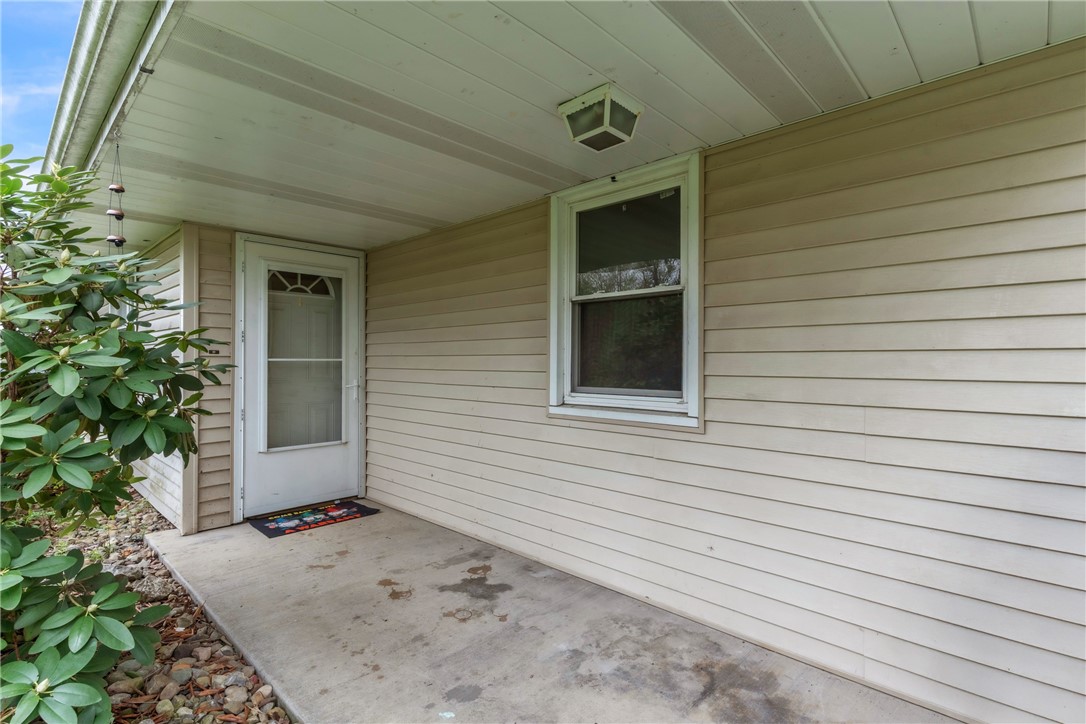North Beaver Twp, Pennsylvania 16102, United States, ,Residential,Contingent,114135