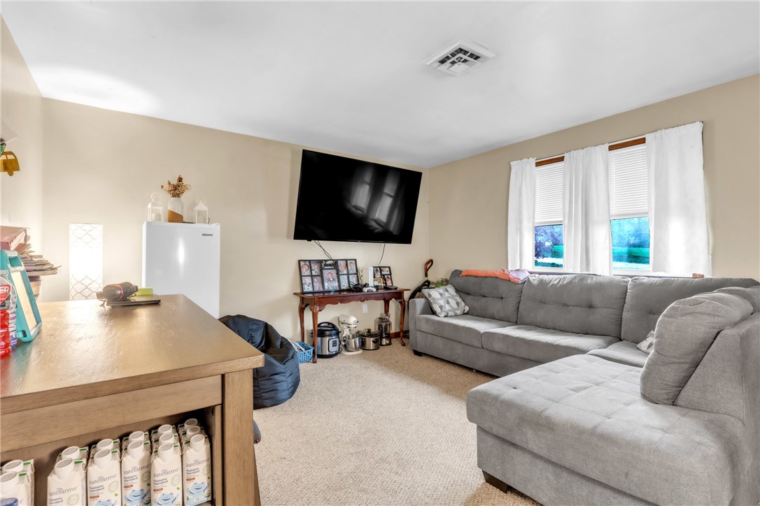 North Beaver Twp, Pennsylvania 16102, United States, ,Residential,Contingent,114135