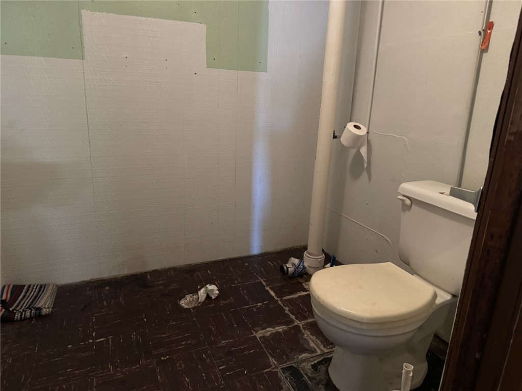412 Helen Ave Ave, Monessen, Pennsylvania image 16