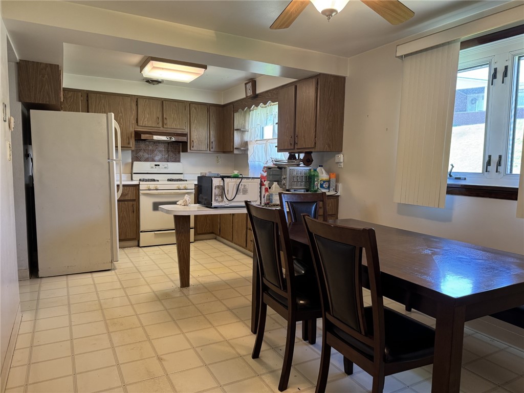 412 Helen Ave Ave, Monessen, Pennsylvania image 5