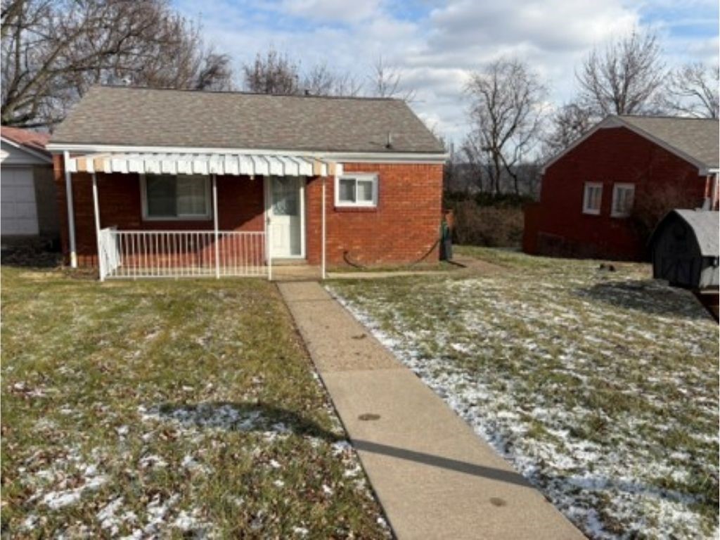 Photo 1 of 14 — 106 Delrose Dr, Liberty Boro, PA 15133