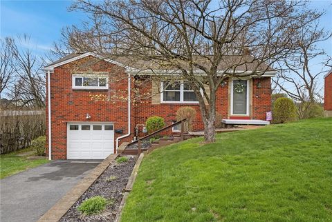 Photo of 1409 Missouri Ave, Bridgeville, PA 15017 (MLS # 1746871)