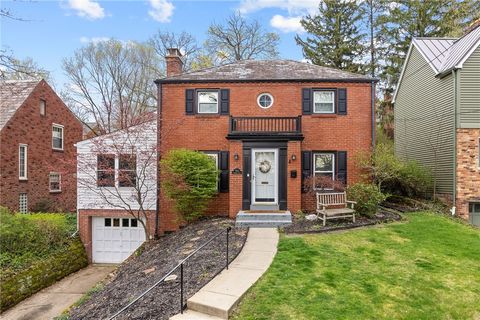 Photo of 762 Country Club Dr, Pittsburgh, PA 15228 (MLS # 1746887)