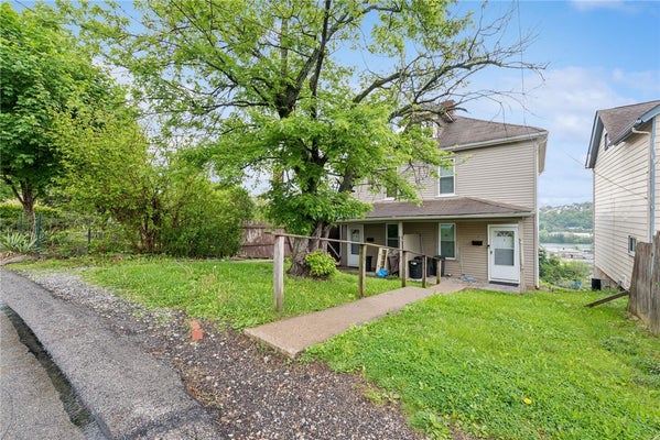 4 CHARLES ST, DRAVOSBURG, PA 15034 - Image 28dcfaf1a1e7a606f697abb9b9a3872b/3227197444