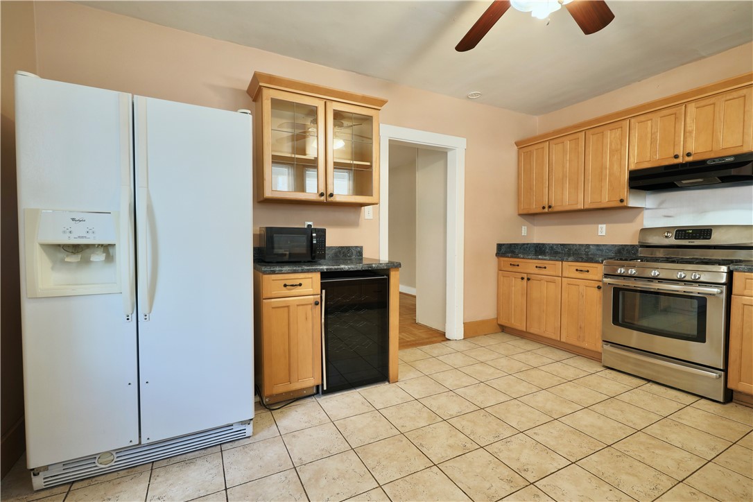 Squirrel Hill, Pennsylvania 15217, United States, 4 Bedrooms Bedrooms, ,2 BathroomsBathrooms,Residential,Active,199188