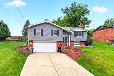 Photo for 344 Lincoln Hall Rd