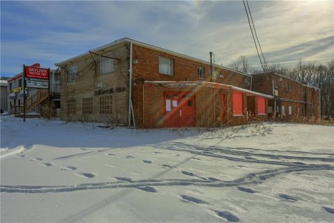 Photo of 225 Moon Clinton Rd, Coraopolis, PA 15108 (MLS # 1733849)