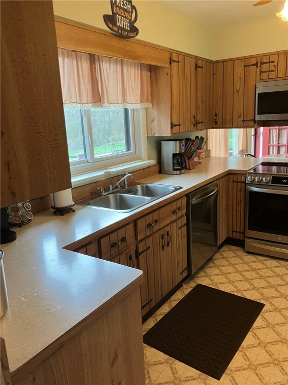 1382 Reissing Rd Rd, Cecil, Pennsylvania image 8