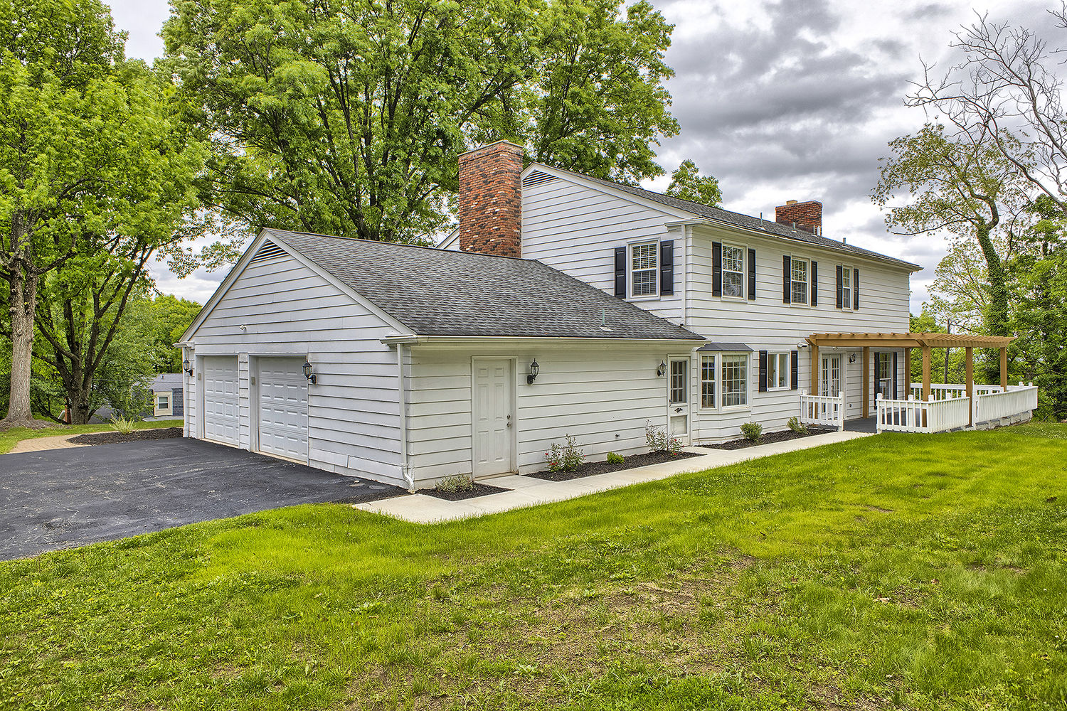 3222 Ridgeway Road
