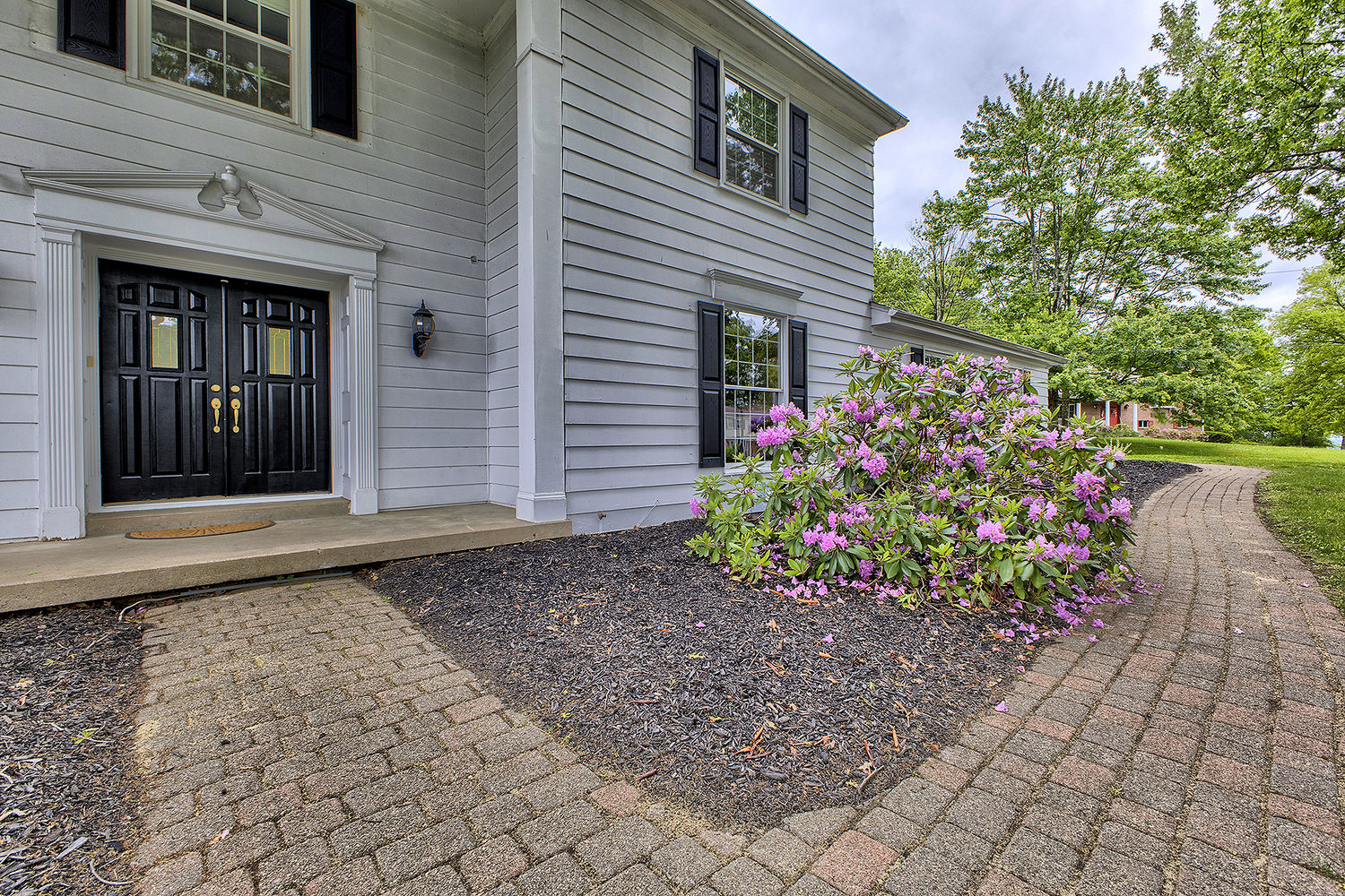 3222 Ridgeway Road