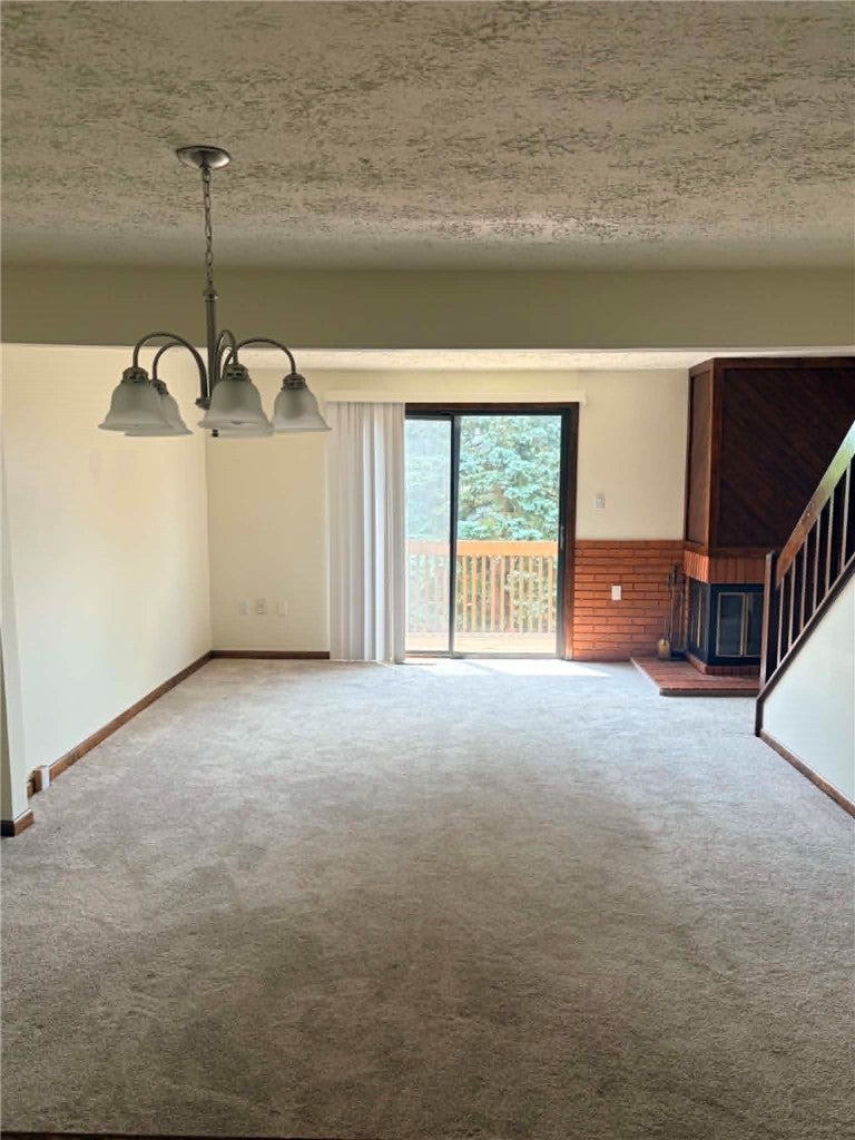 647 Sunset Circle