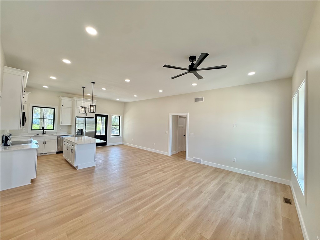 3154 Spiker Ln
