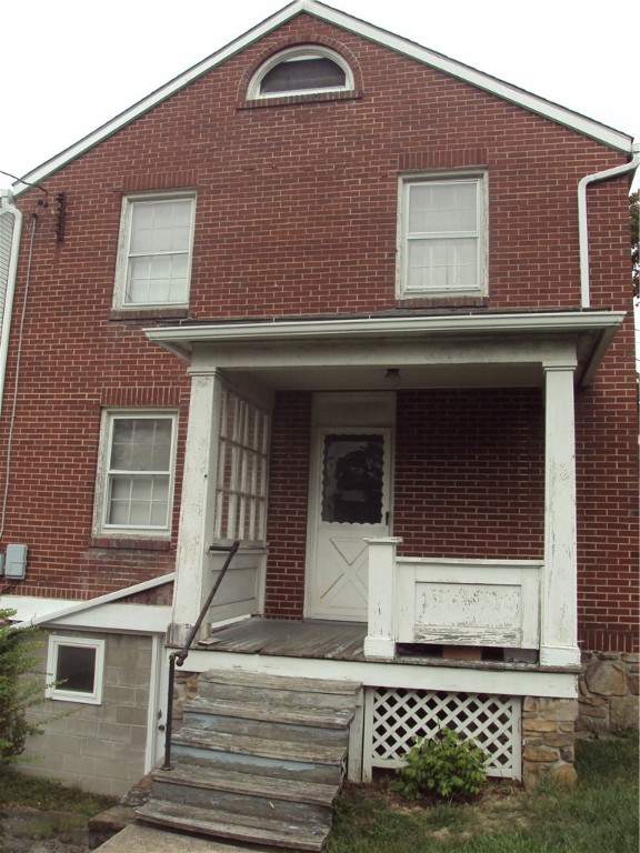 331 W Main St