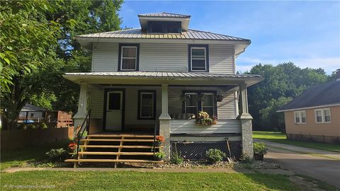 Photo of 75 Sherrard Ave, Greenville, PA 16125 (MLS # 1764227)