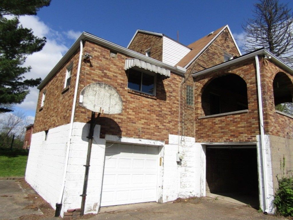 Photo of 216 Lamar St, Pittsburgh, PA 15214 (MLS # 1749479)