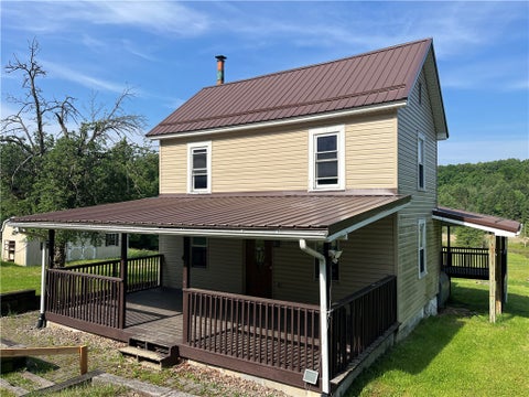 Photo of 1539 Veterans St, Beccaria, PA 16616 (MLS # 1763991)