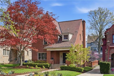 Photo of 1207 Malvern Ave, Pittsburgh, PA 15217 (MLS # 1749399)