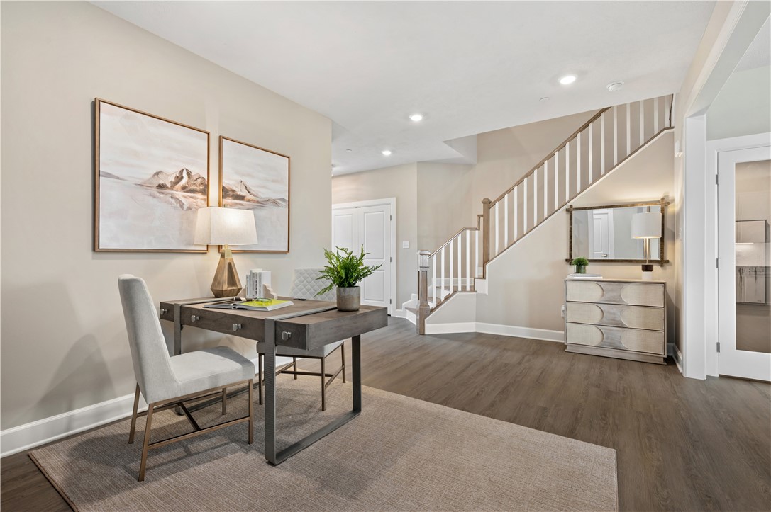 128 Hollow Oak Drive