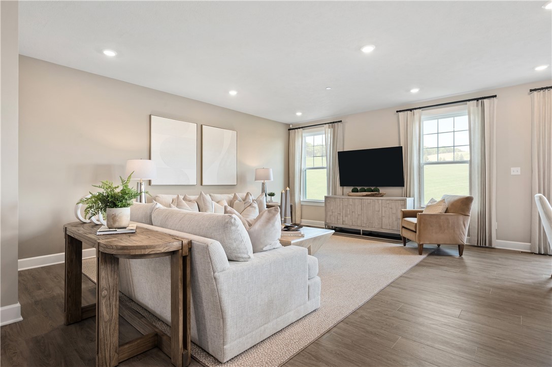 128 Hollow Oak Drive