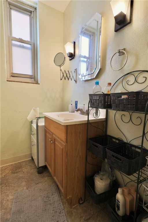 Oakland, Pennsylvania 15213, United States, 2 Bedrooms Bedrooms, ,1 BathroomBathrooms,Residential,Active,167146