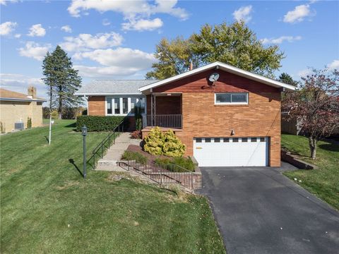 Photo of 1268 Richard Rd, North Huntingdon, PA 15642 (MLS # 1727783)