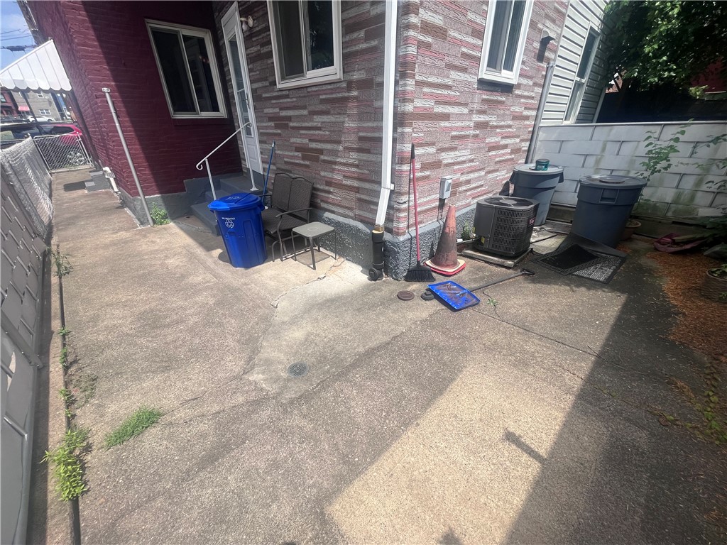 Lawrenceville, Pennsylvania 15201, United States, 2 Bedrooms Bedrooms, ,1 BathroomBathrooms,Residential,Active,89055